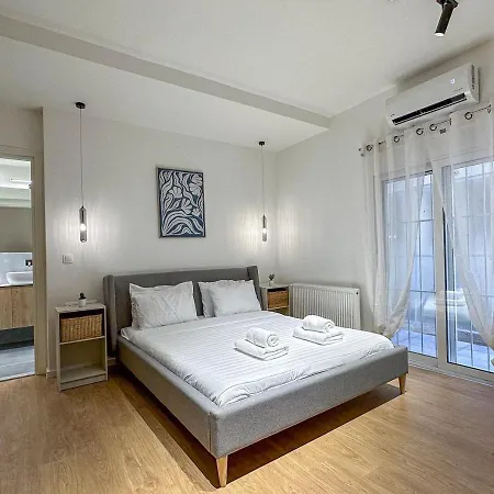 Liv - Modern Comfort Oasis In Pagrati